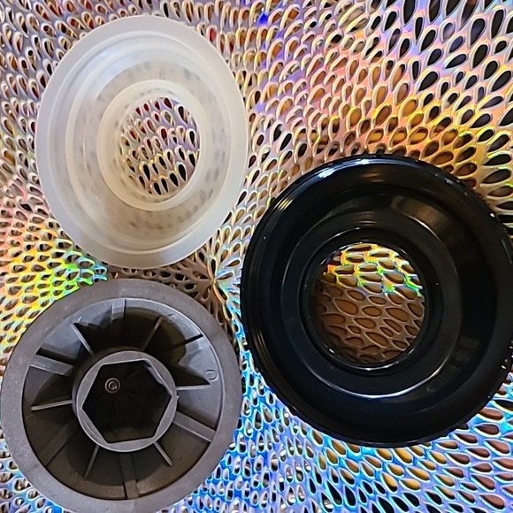 Yonanas DELUXE Soft Serve Dessert Maker with Expanded Recipe Book - Picture 7 of 16